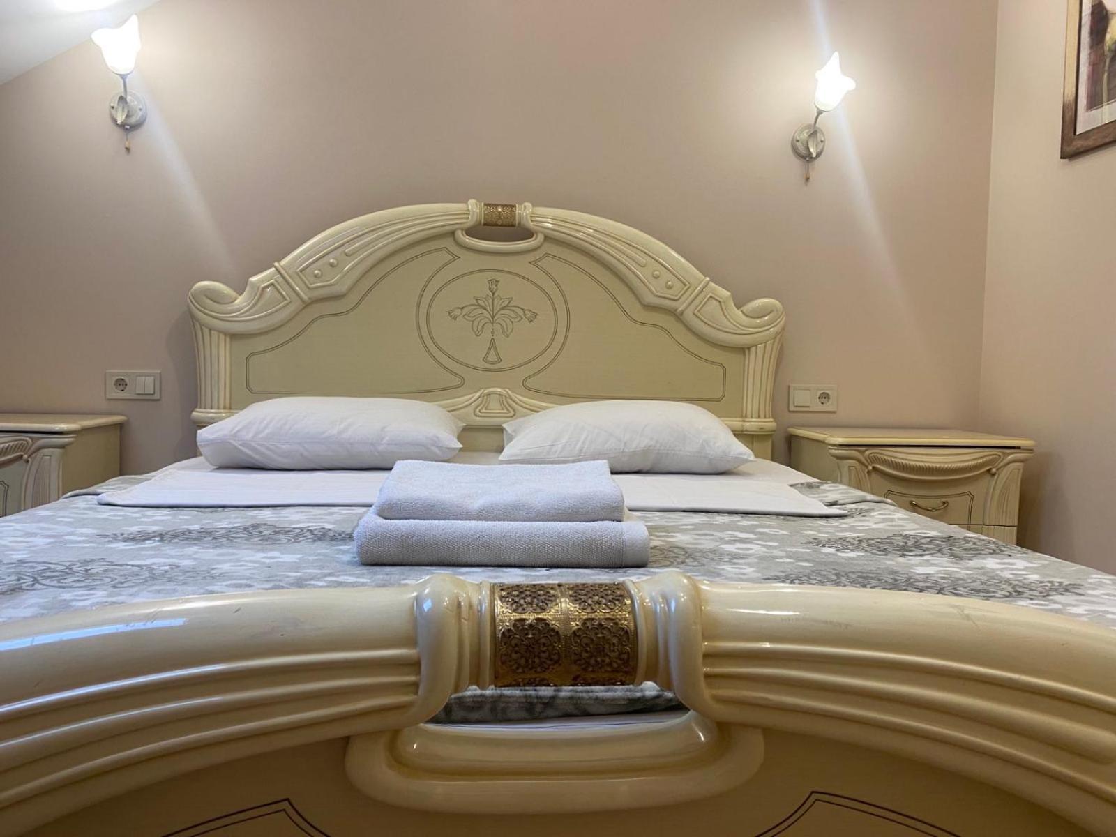 Apart Yaroslava Osmomysla 9 Square - City Center 리비프 외부 사진