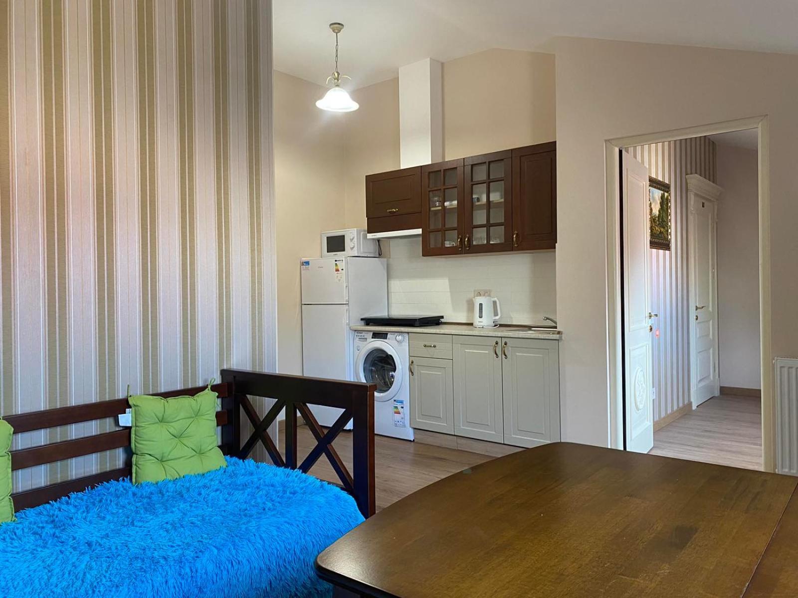 Apart Yaroslava Osmomysla 9 Square - City Center 리비프 외부 사진