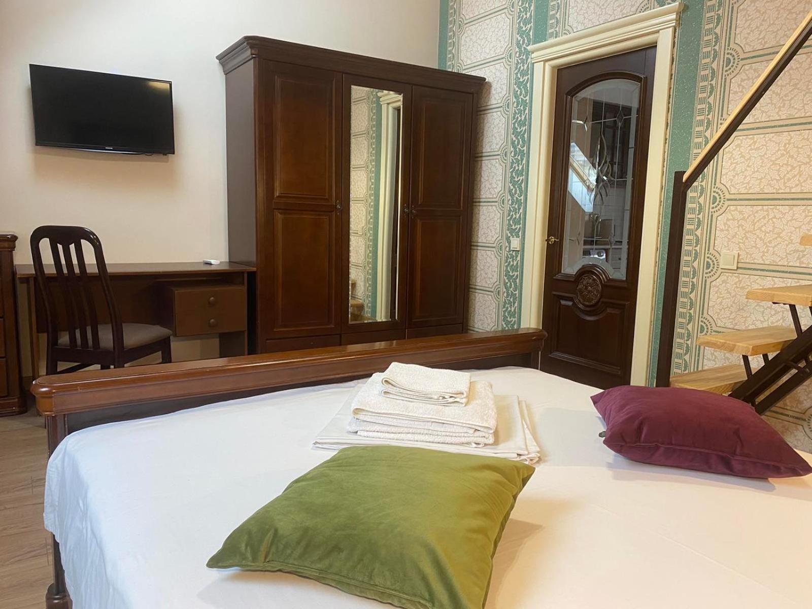 Apart Yaroslava Osmomysla 9 Square - City Center 리비프 외부 사진
