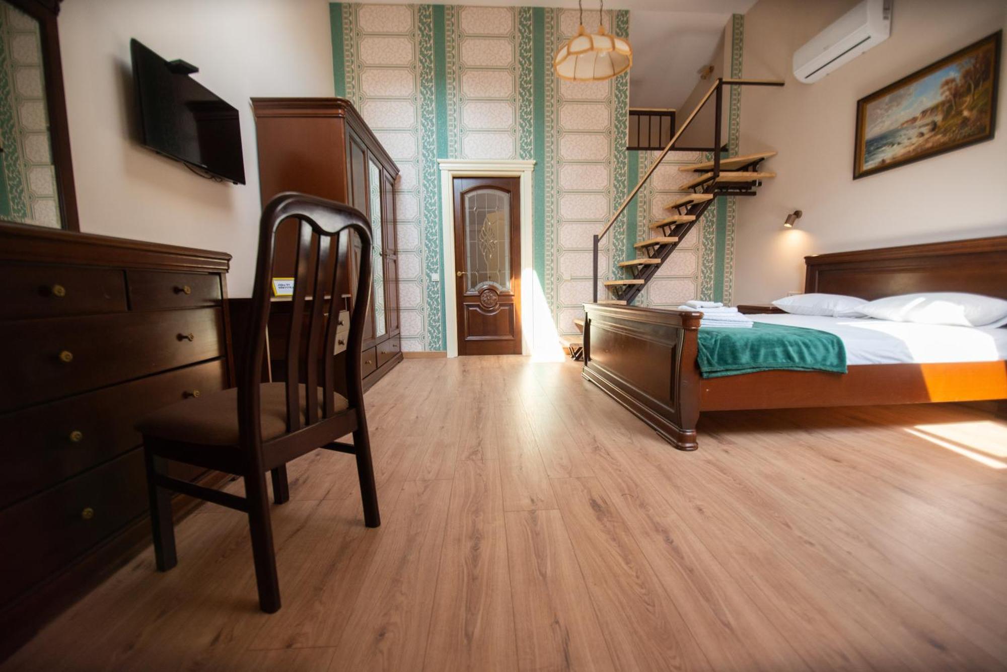 Apart Yaroslava Osmomysla 9 Square - City Center 리비프 외부 사진