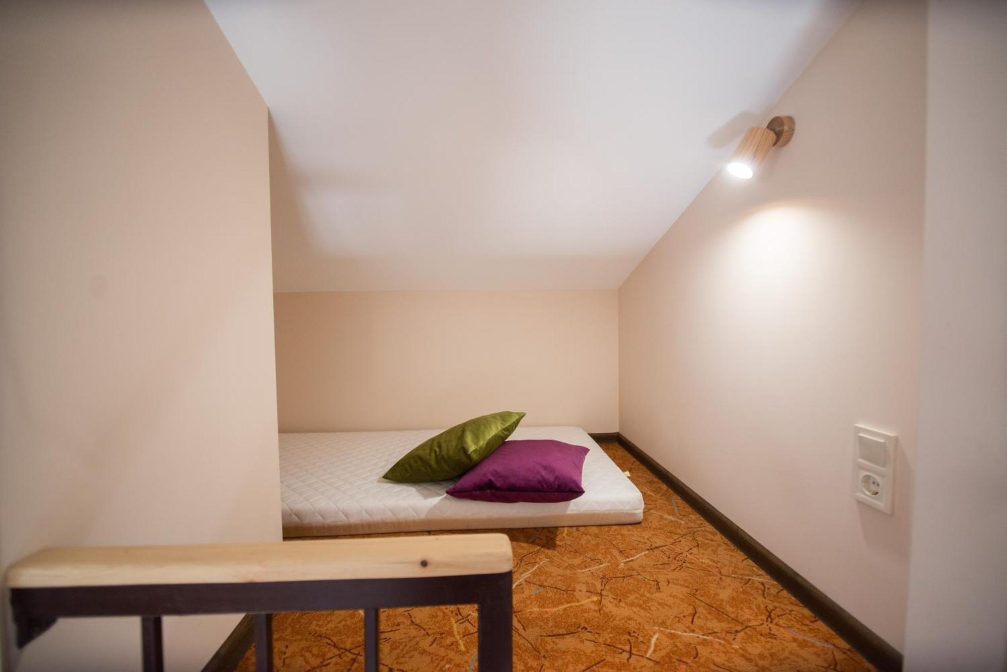 Apart Yaroslava Osmomysla 9 Square - City Center 리비프 외부 사진