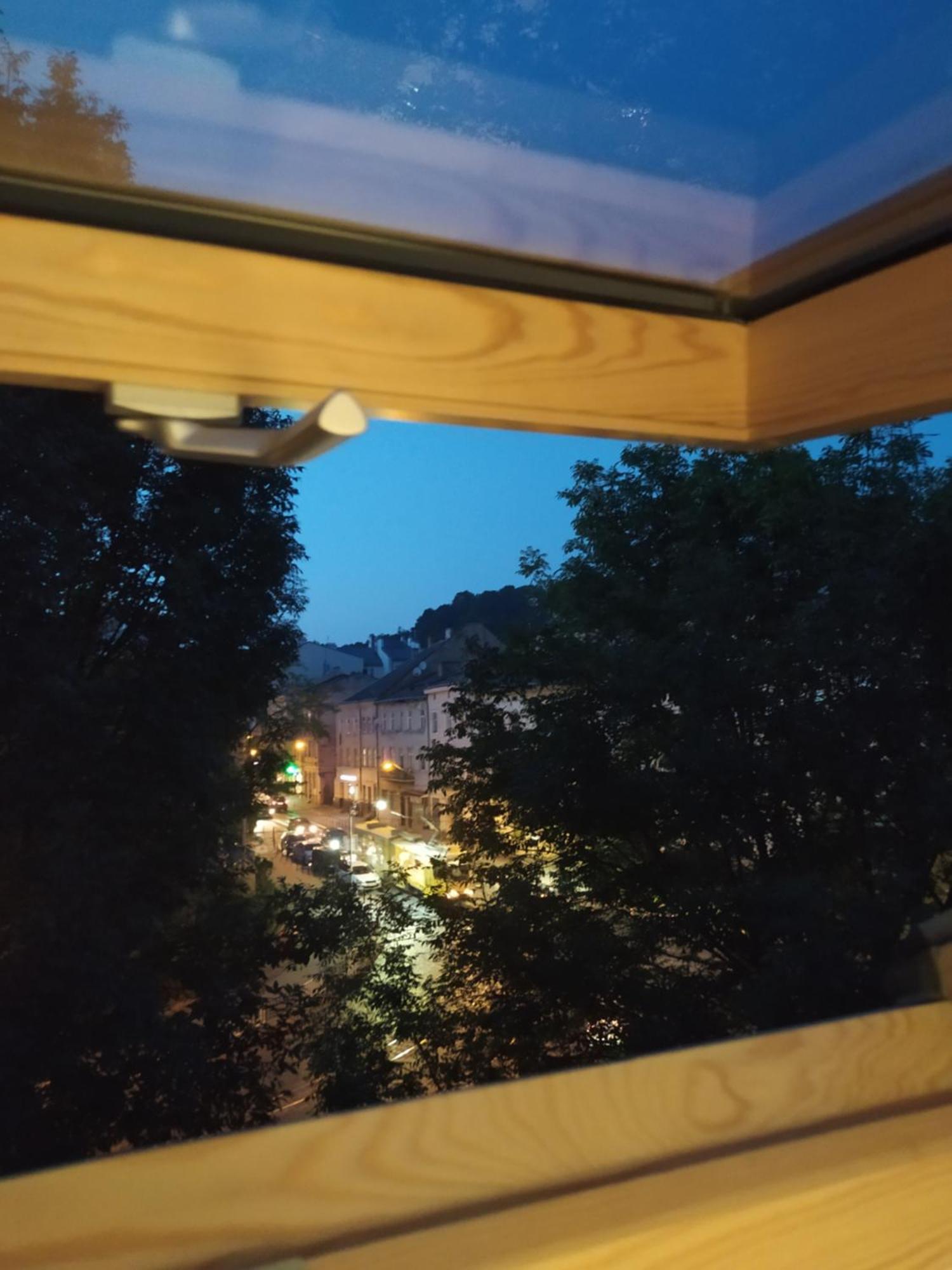 Apart Yaroslava Osmomysla 9 Square - City Center 리비프 객실 사진
